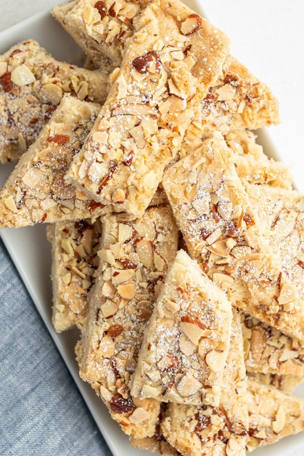 Lemon-almond cookie brittle