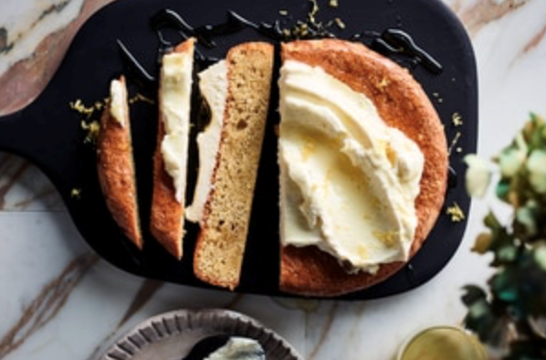 Lemon and almond cake with ricotta frosting