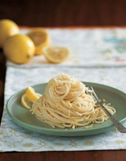 Lemon and cream spaghetti