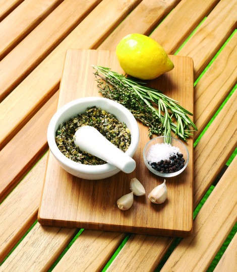 Lemon and herb rub