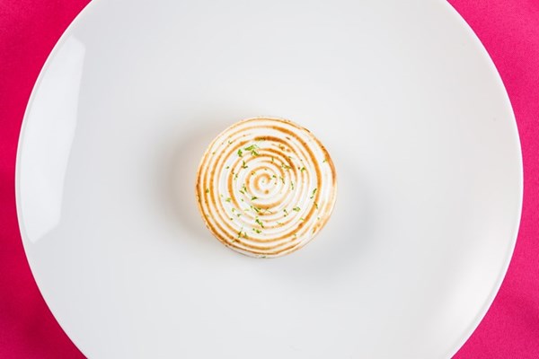  Lemon and lime meringue pie