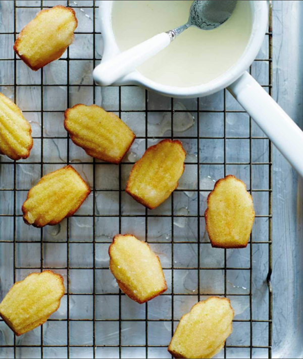 Lemon and polenta drizzle cakes