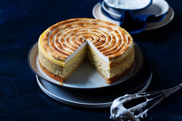 Lemon and poppyseed meringue cheesecake