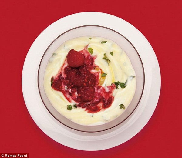 Lemon and raspberry fool