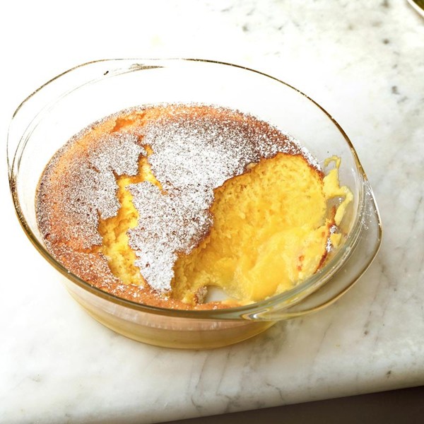 Lemon and yoghurt pudding cake