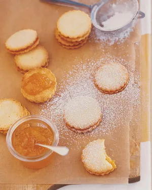 Lemon-apricot sandwiches