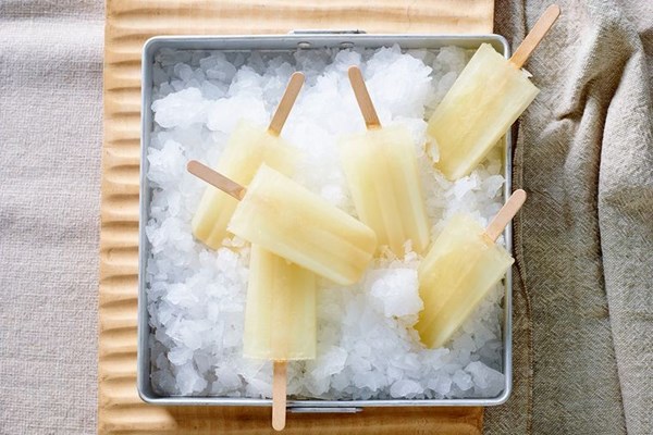 Lemon barley ice poles