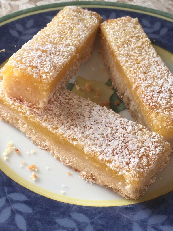 Lemon bars