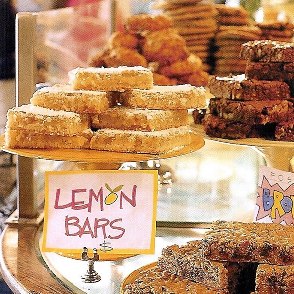 Lemon bars with blueberries