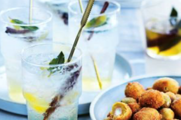 Lemon, bay and cinnamon gin and tonic