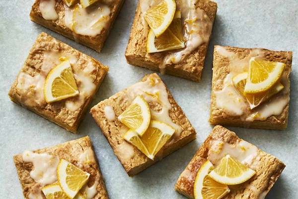 Lemon blondies