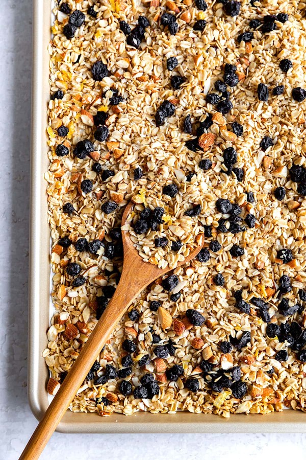 Lemon blueberry granola