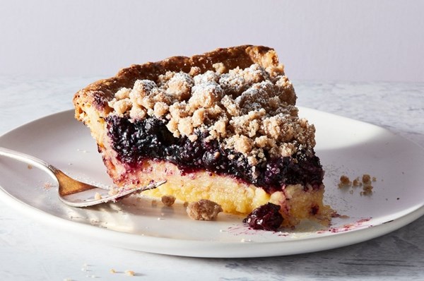 Lemon-blueberry streusel pie 