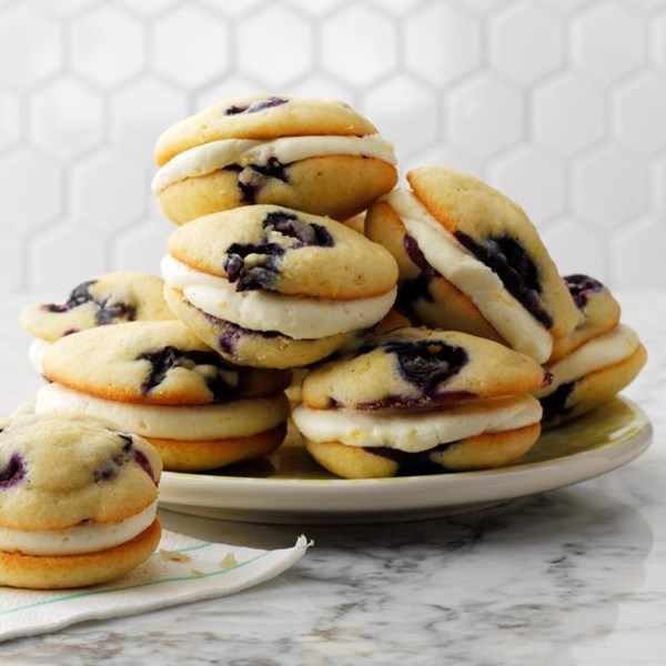 Lemon blueberry whoopie pies