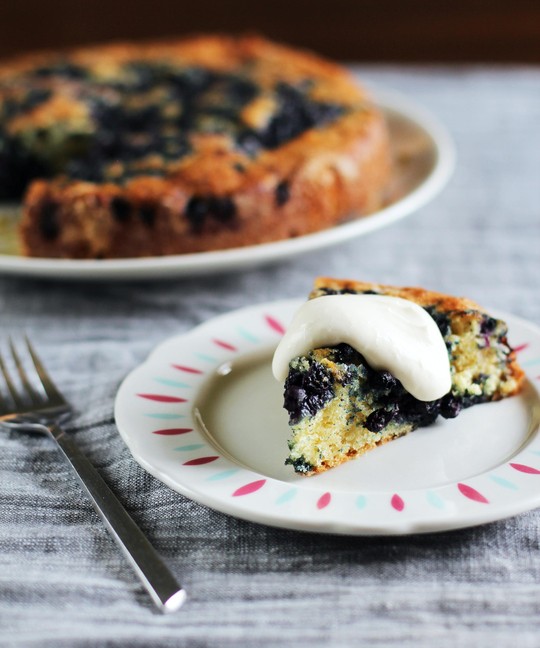 Lemon-blueberry yogurt cake with lemon cream