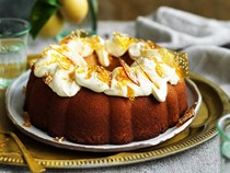 Lemon cake with mascarpone frosting