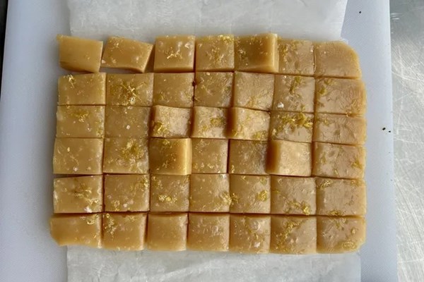 Lemon caramels (Citronkola)