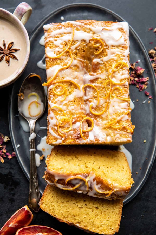 Lemon chai cake