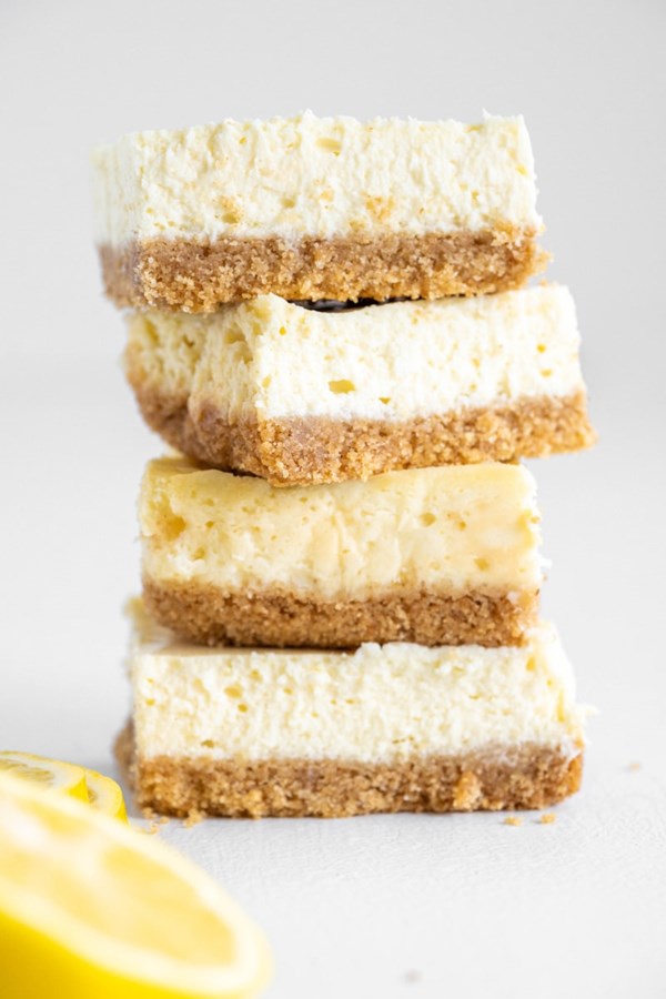 Lemon cheesecake bars