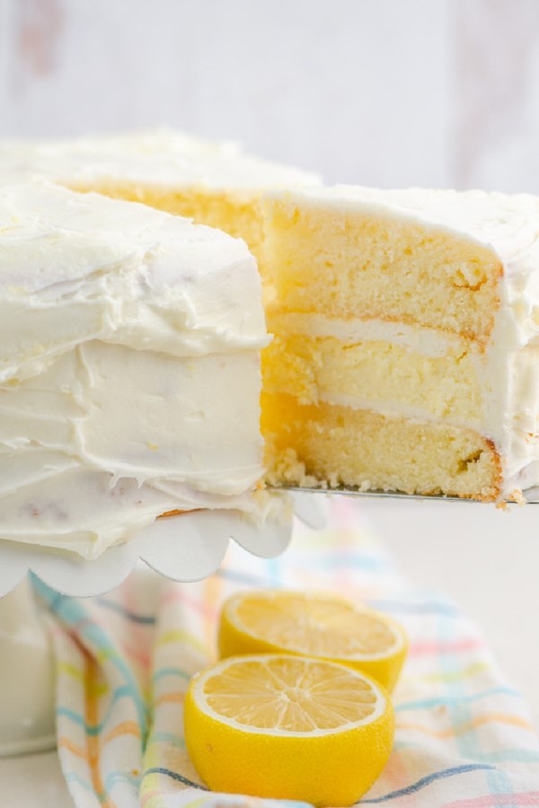 Lemon cheesecake cake