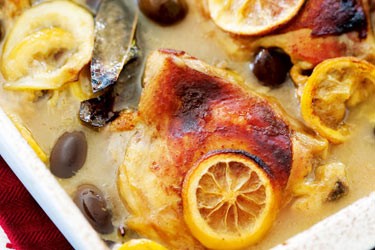 Lemon chicken with olives