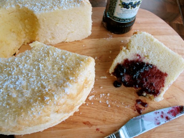 Lemon chiffon cake