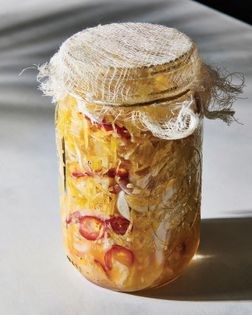 Lemon chile pickle (Lemon lasary)