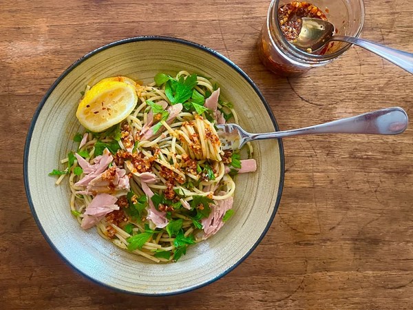 Lemon-chili spaghetti with tuna and tons of herbs