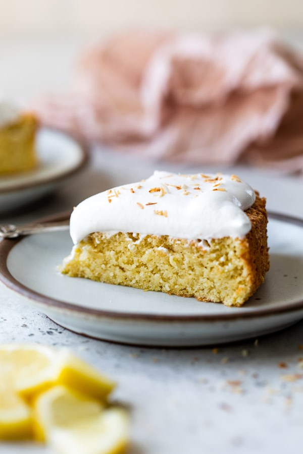 Lemon-coconut almond cake