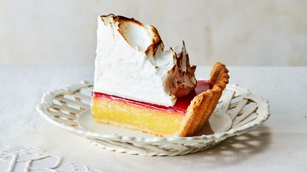 Lemon-cranberry meringue pie