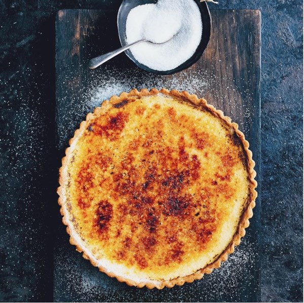 Lemon crème brûlée tart