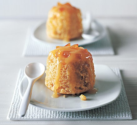 Lemon curd and ginger sponge puds