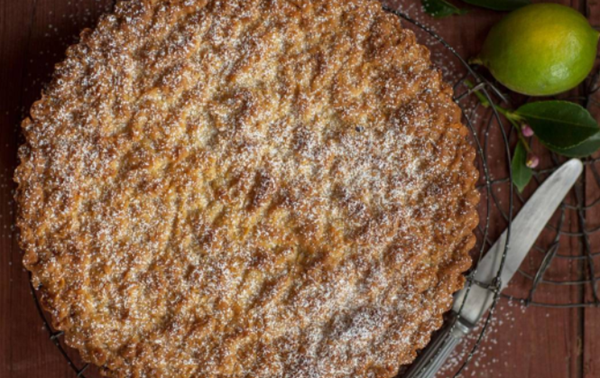Lemon curd and shortbread tart