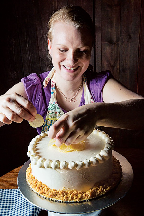 Lemon curd layer cake with white chocolate buttercream