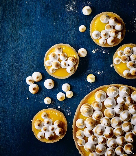 Lemon curd meringue tarts