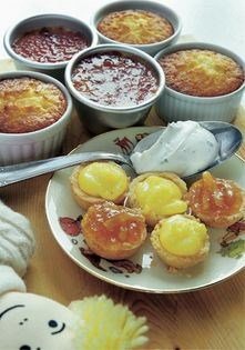 Lemon curd tartlets
