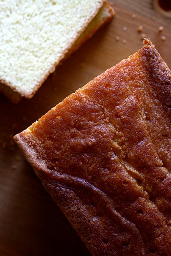 Lemon-drenched lemon cake