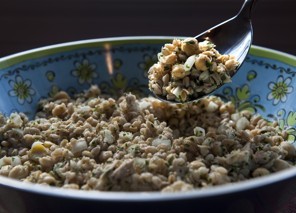 Lemon-dressed farro, tuna and chickpea salad