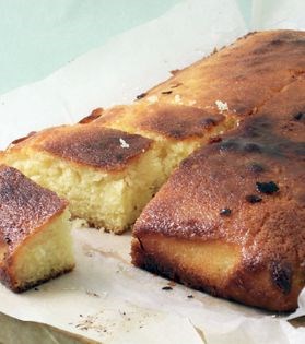 Lemon drizzle tray bake