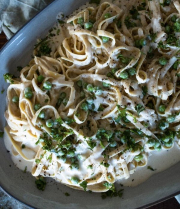 Lemon-garlic pasta