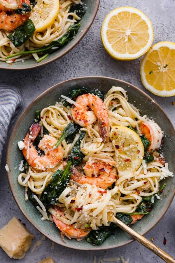 Lemon garlic shrimp pasta