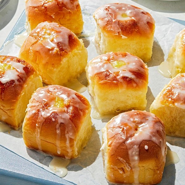 Lemon Hawaiian sweet rolls