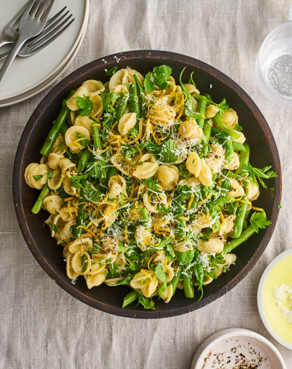 Lemon herb pasta salad