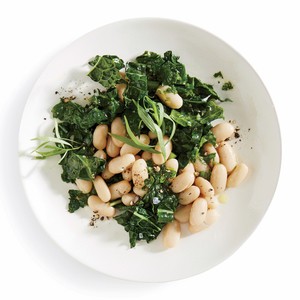 Lemon-herb white bean and kale salad
