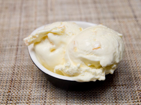 Lemon ice cream