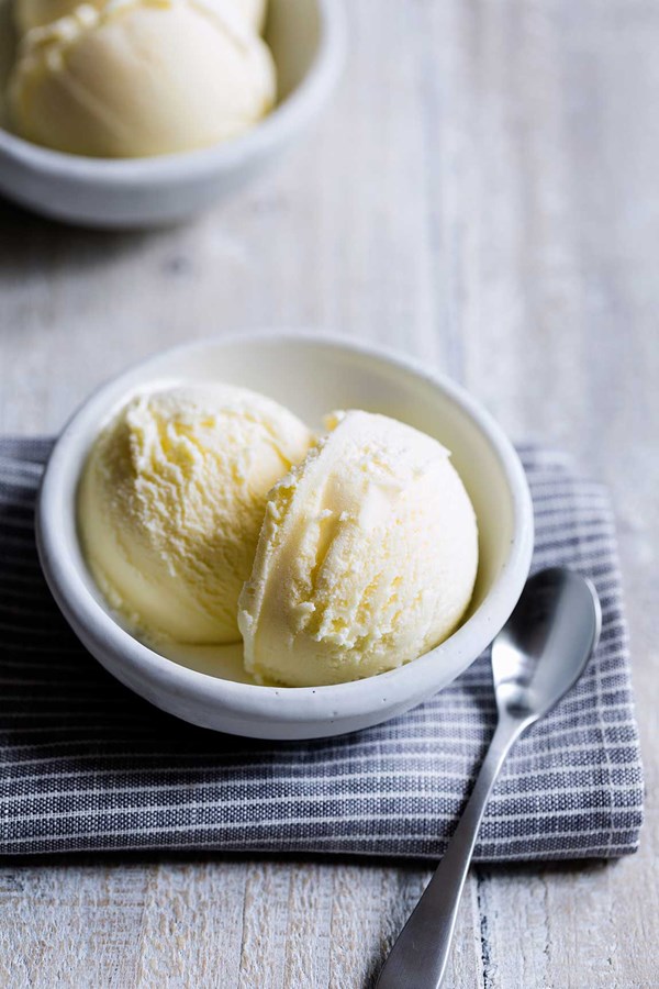 Lemon ice cream