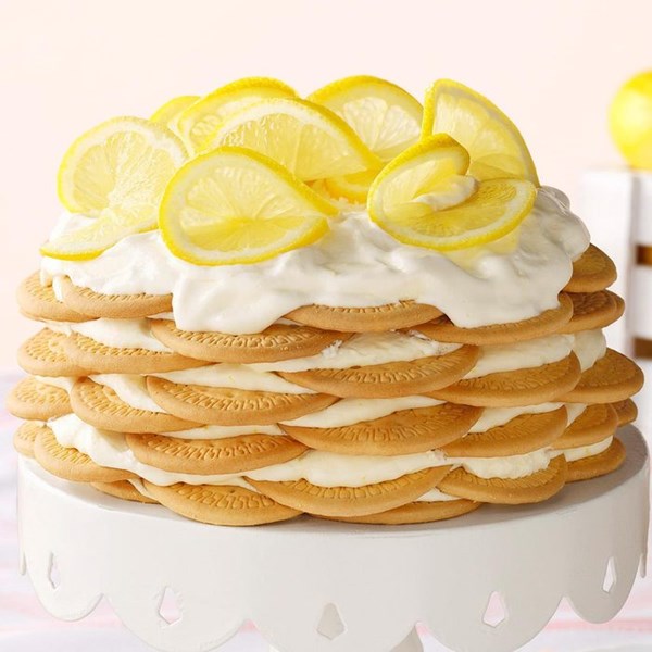 Lemon icebox cake