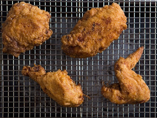 Lemon-marinated Tuscan-Jewish fried chicken (Pollo fritto per Chanukkà)