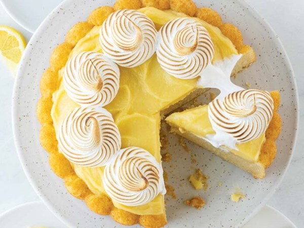 Lemon meringue cake [lemon curd]