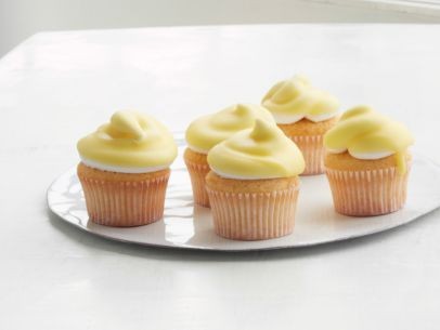 Lemon meringue cupcakes